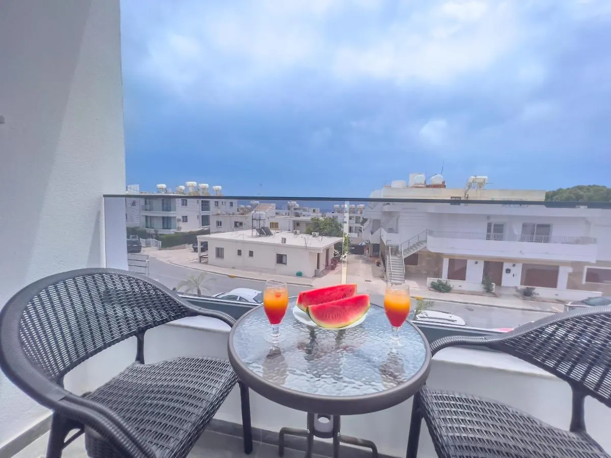 Giorgis Luxury Apartments Ayia Napa